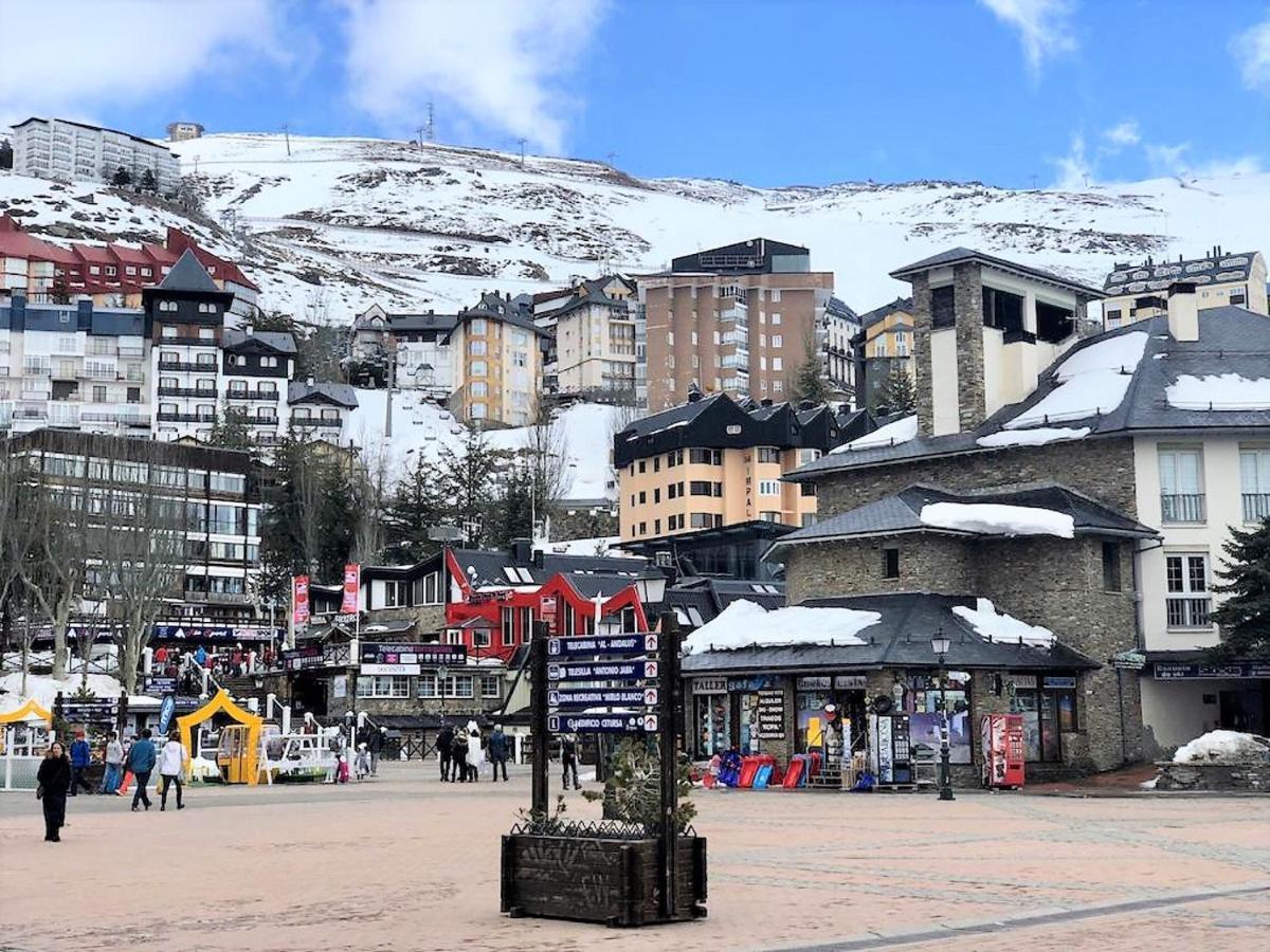 Ski Plaza Sierra Nevada & Zona Baja Exteriör bild